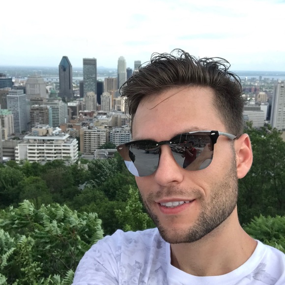 Meet your Posher, Vinícius - Picture 1 of 1